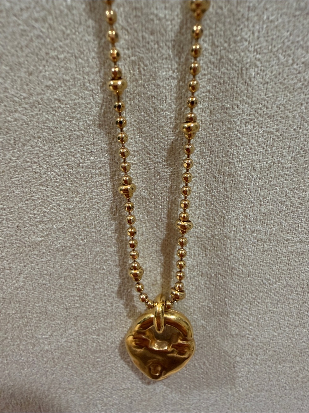 Uno de 50 Gold Heart Pendant Bead Chain Necklace - Women Jewelry